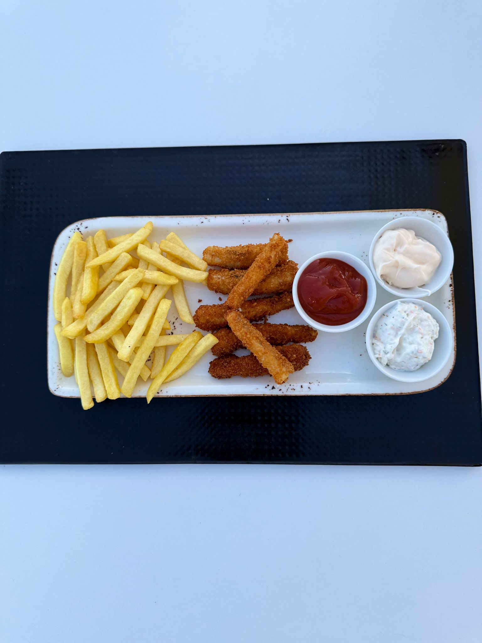 FISH AND CHİPS 